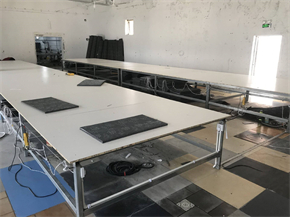 Cutting table